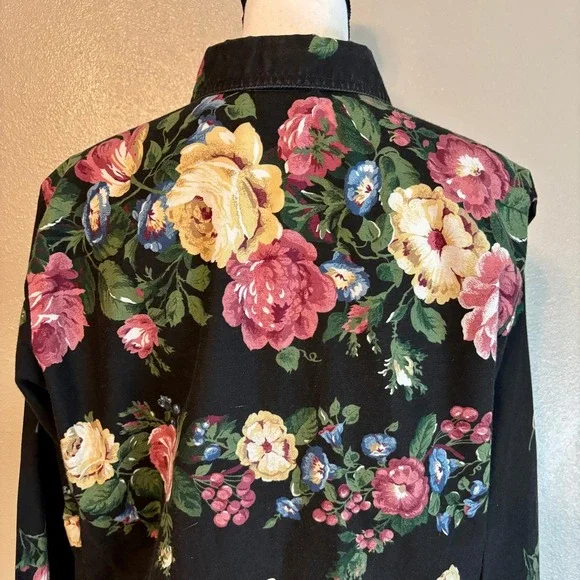 Sun River Button Up Blouse Women's Medium Black Whimsigoth Red Yellow Blue Roses - Picture 6 of 11